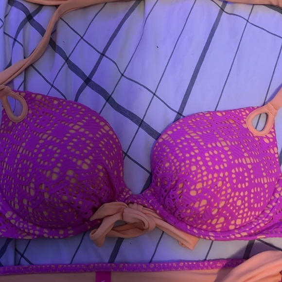 SOLD. - Picture 2 of 4